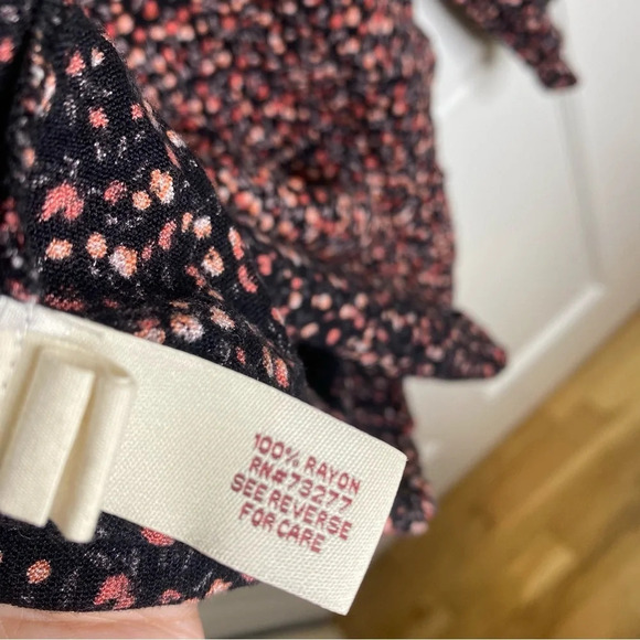 MUDD Women’s Button Down Rayon Gloral Black Res Blouse Top Tunic Button … - Picture 7 of 7